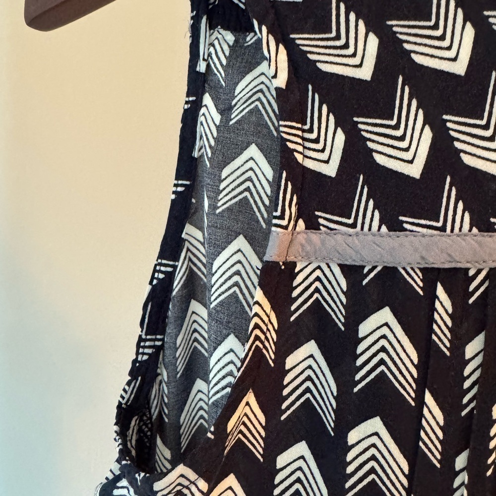 Anthropologie Comme Toi Chic Blouse- US Small ๐ - Picture 13 of 14